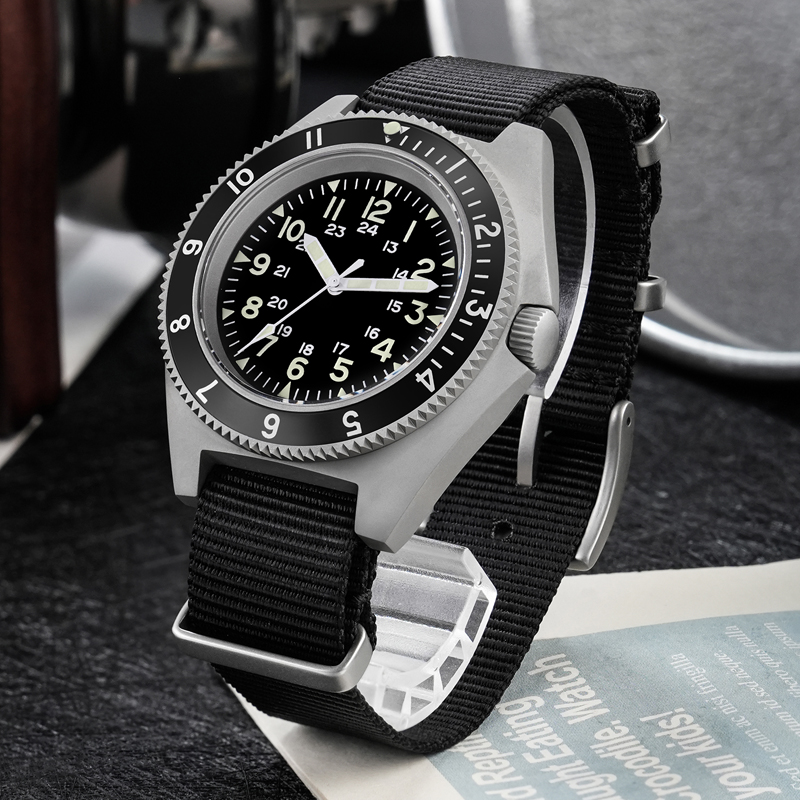 Zegarek kwarcowy Watchdives WD – Men Accessories Jewellery recenzja i cena