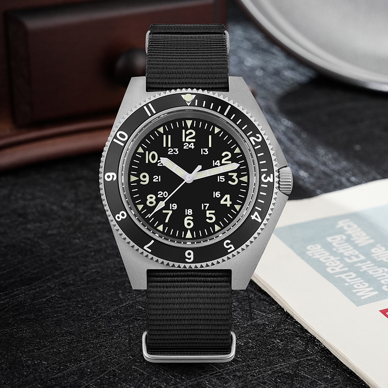 Zegarek kwarcowy Watchdives WD – Men Accessories Jewellery recenzja i cena